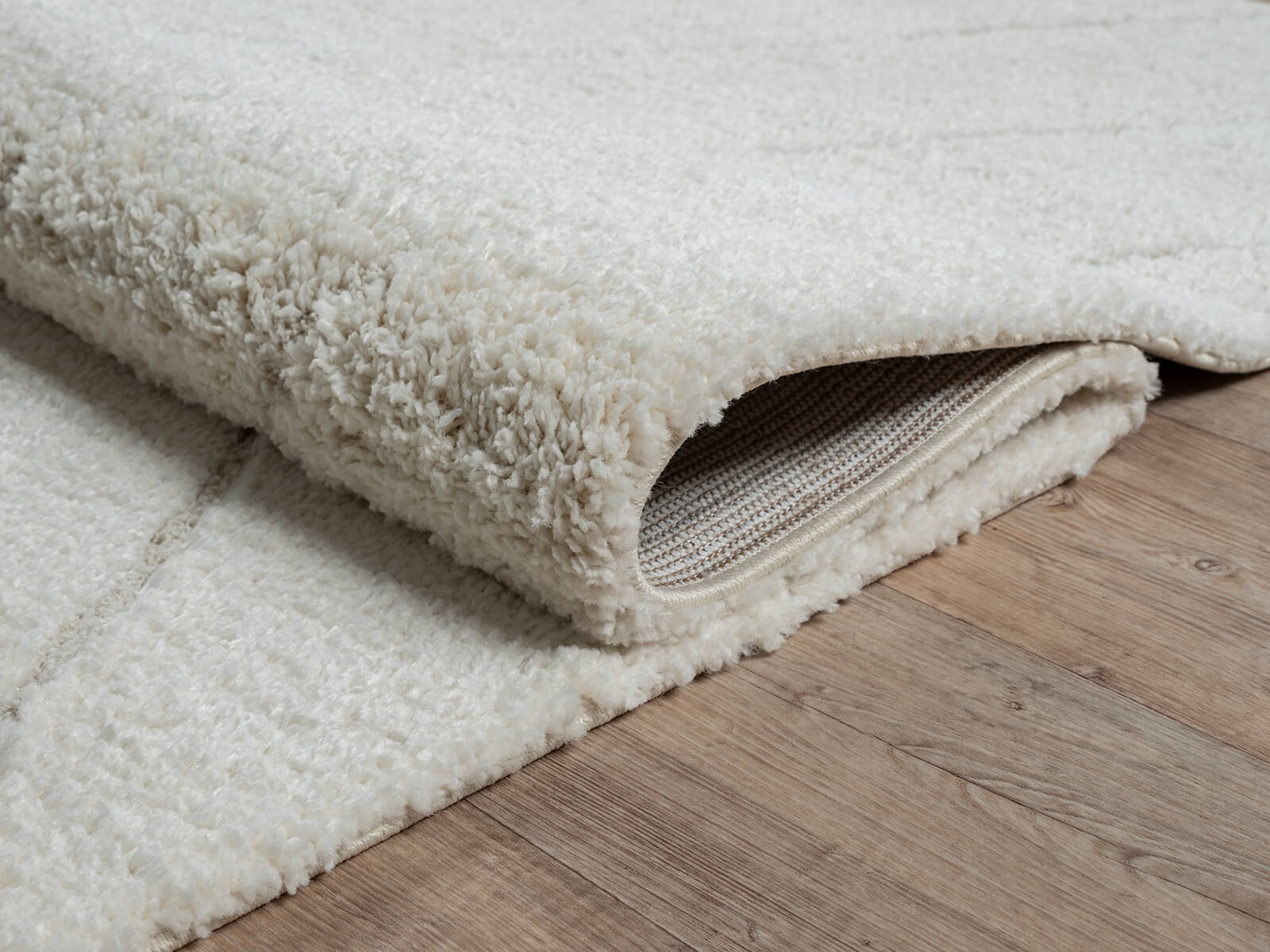 Shaggy Teppich Hochflor Wohnzimmerteppich Modern Dreiecke Design Creme Rund